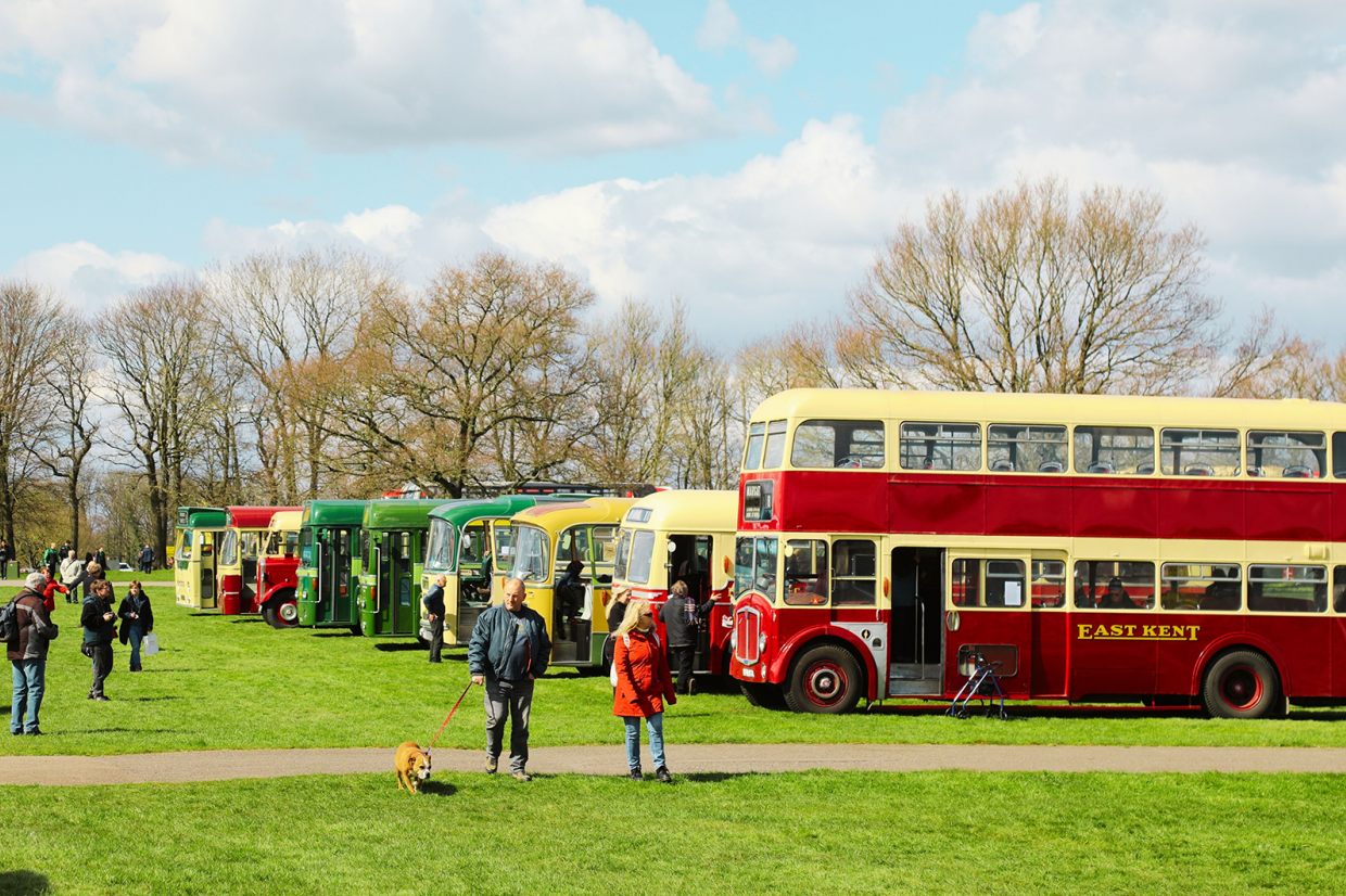 Classic & Sports Car – Heritage Transport Show