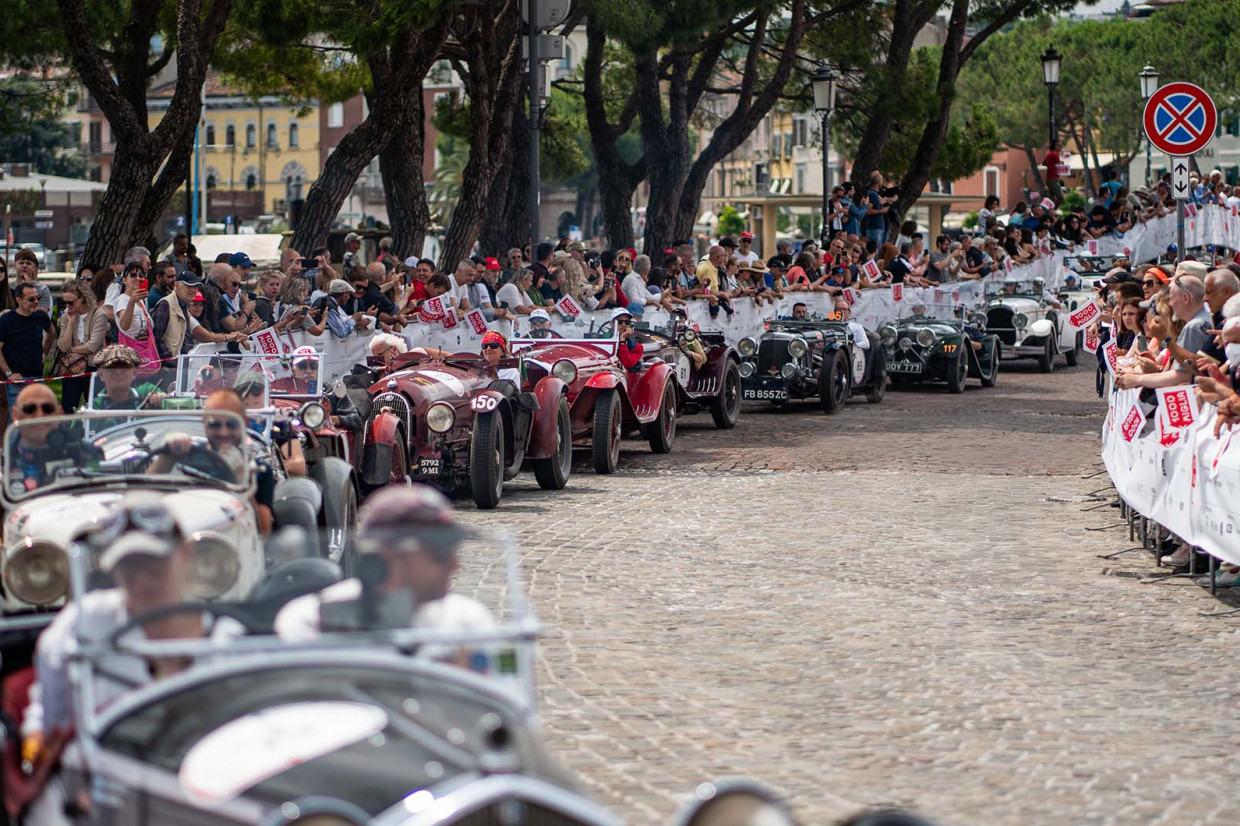 Classic & Sports Car – 1000 Miglia