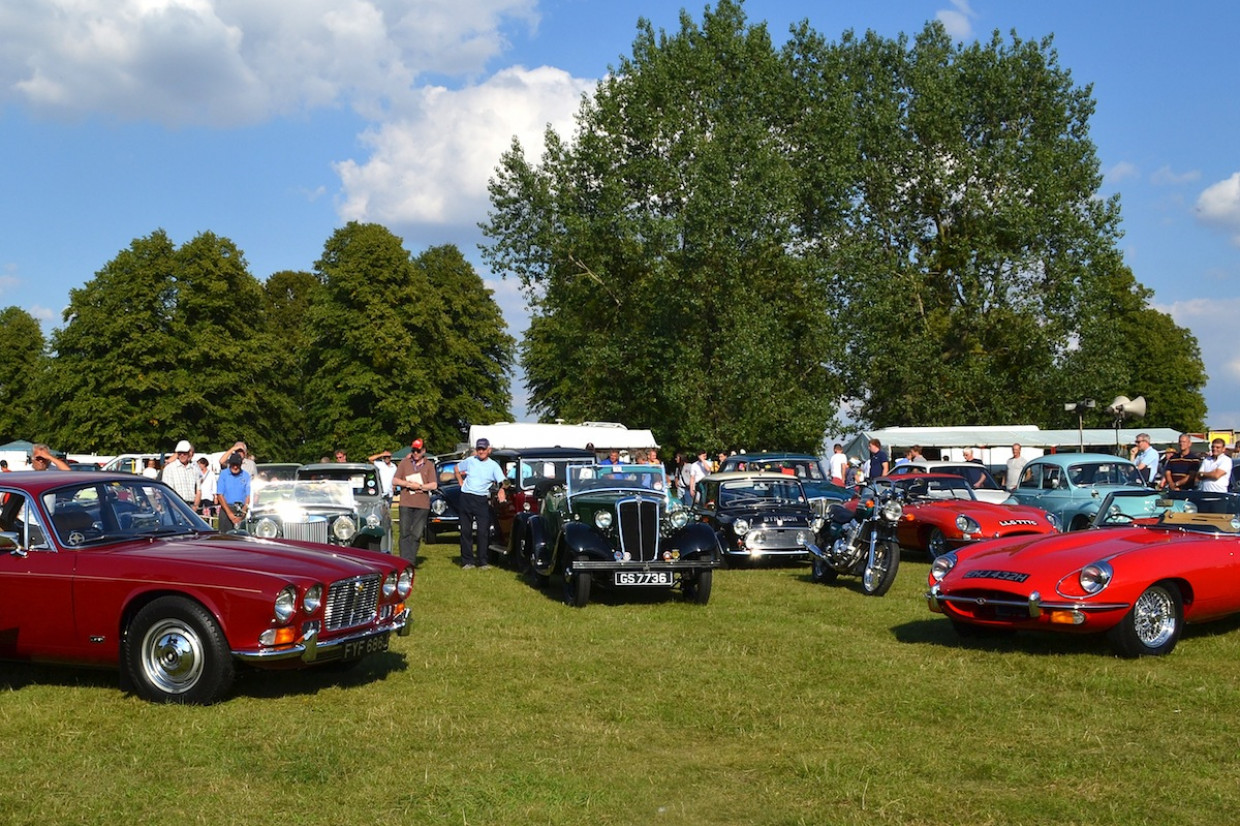 More than 2000 classics swarm to Knebworth for annual show