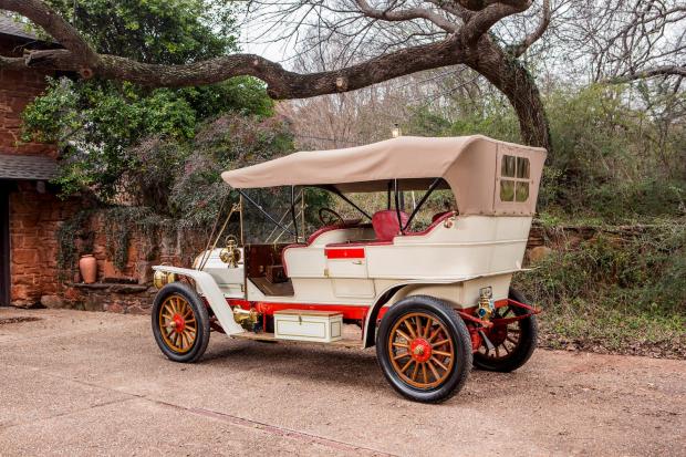 Classic & Sports Car – Wonder Welch is no-reserve 111-year-old treat