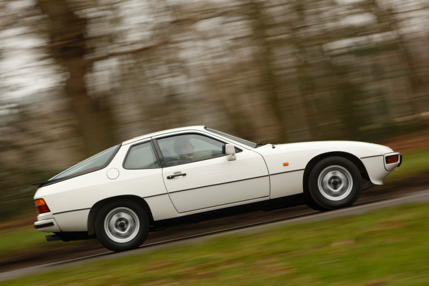 Classic & Sports Car – Starter classics: 14 great cars for a first-timer