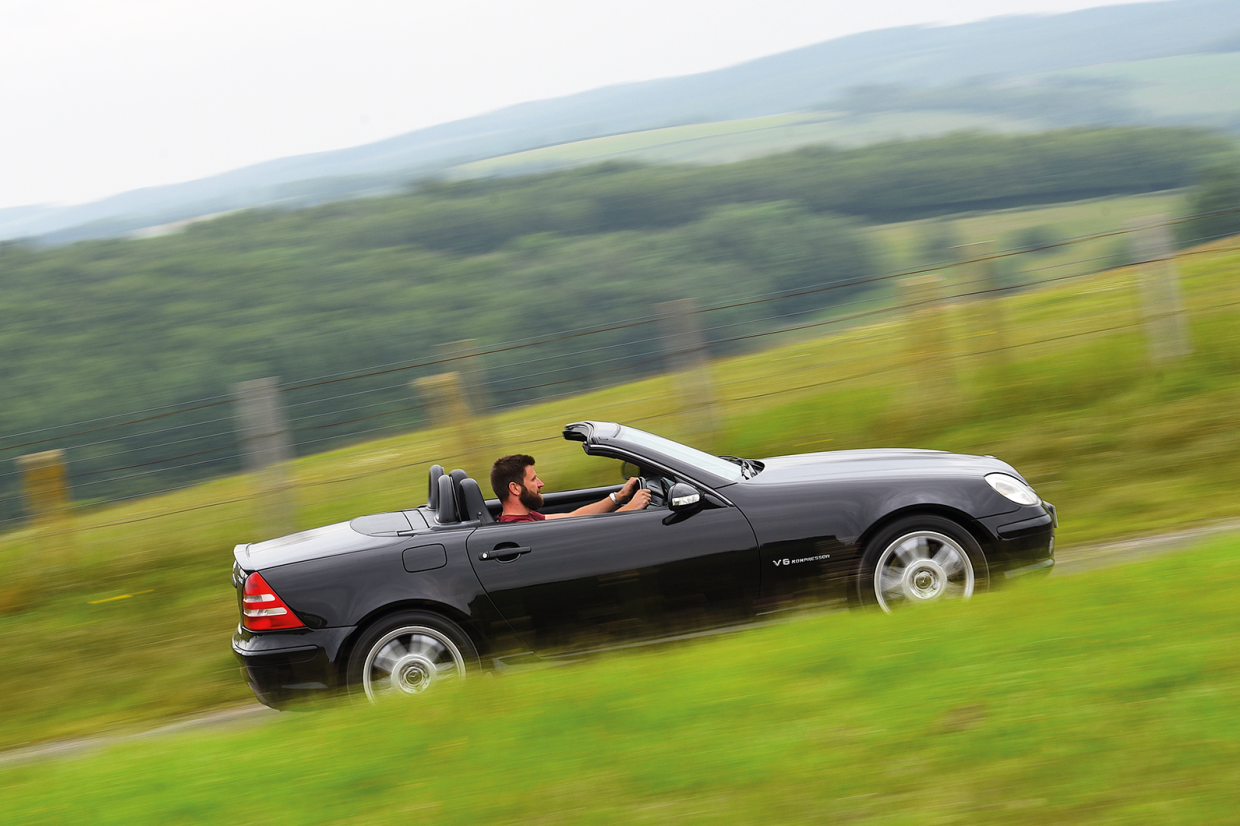 Classic & Sports Car – Natural brawn thrillers: Mercedes-Benz SLK32 AMG vs BMW Z3 M Roadster