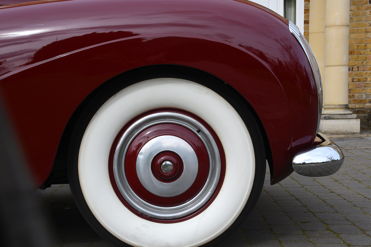 Classic & Sports Car – Whispering giant: Daimler’s Green Goddess