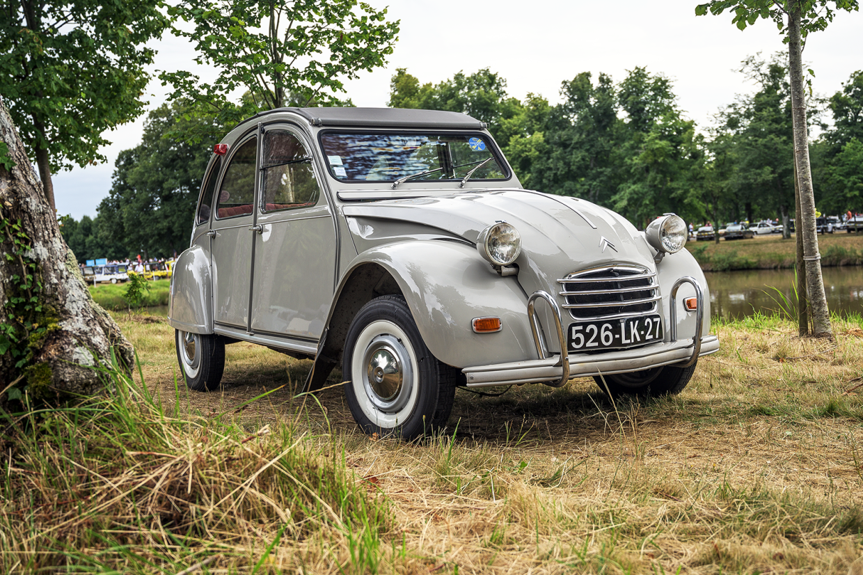 Meet the luxury Citroën 2CV | Classic & Sports Car