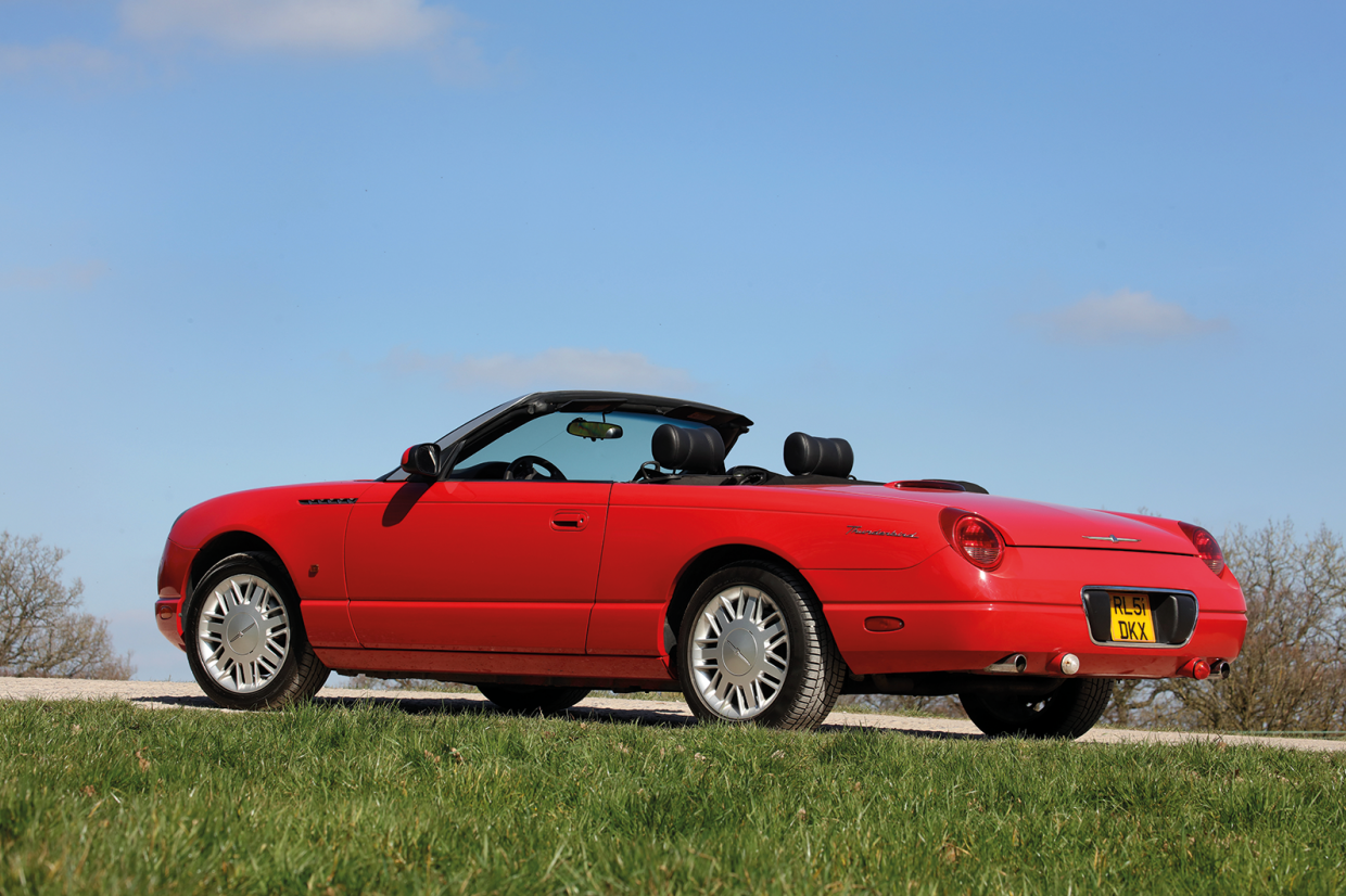 Classic & Sports Car – Is the reborn Ford Thunderbird really that bad?