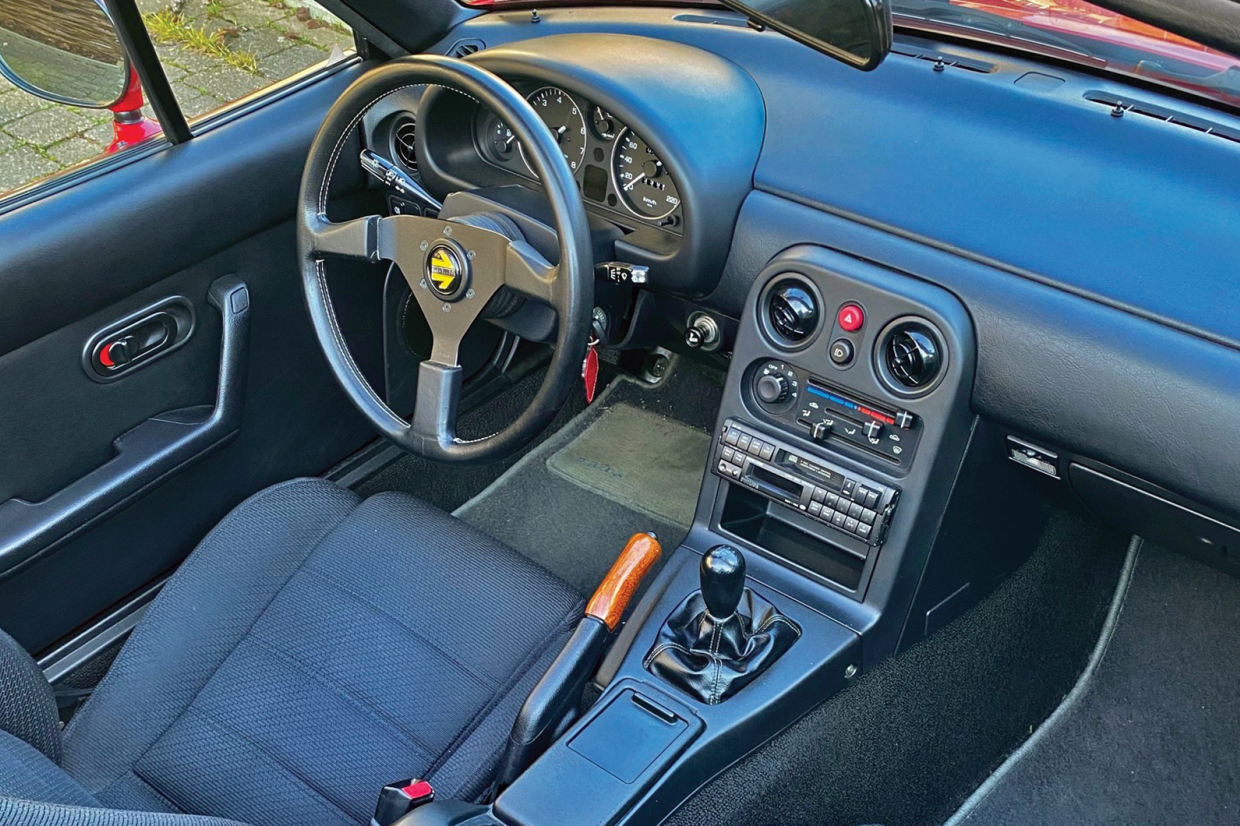 Classic & Sports Car – Your classic: Mazda MX-5