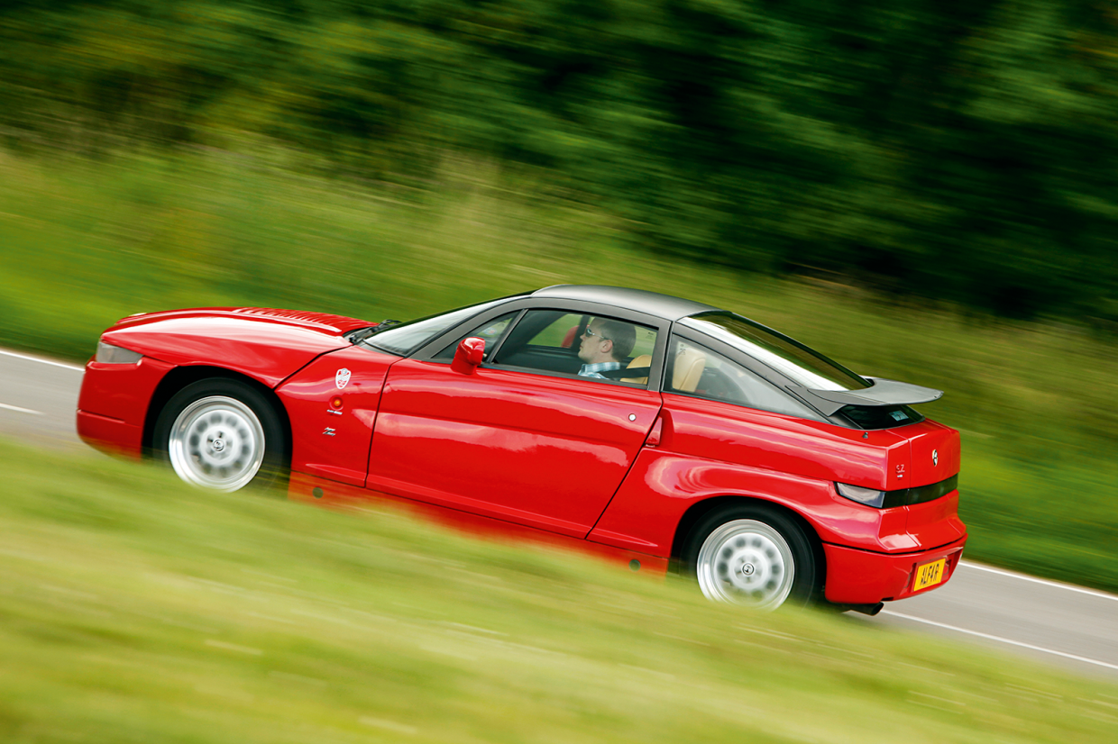 Classic & Sports Car – Alfa Romeo SZ vs Montreal: bucking the trend in style