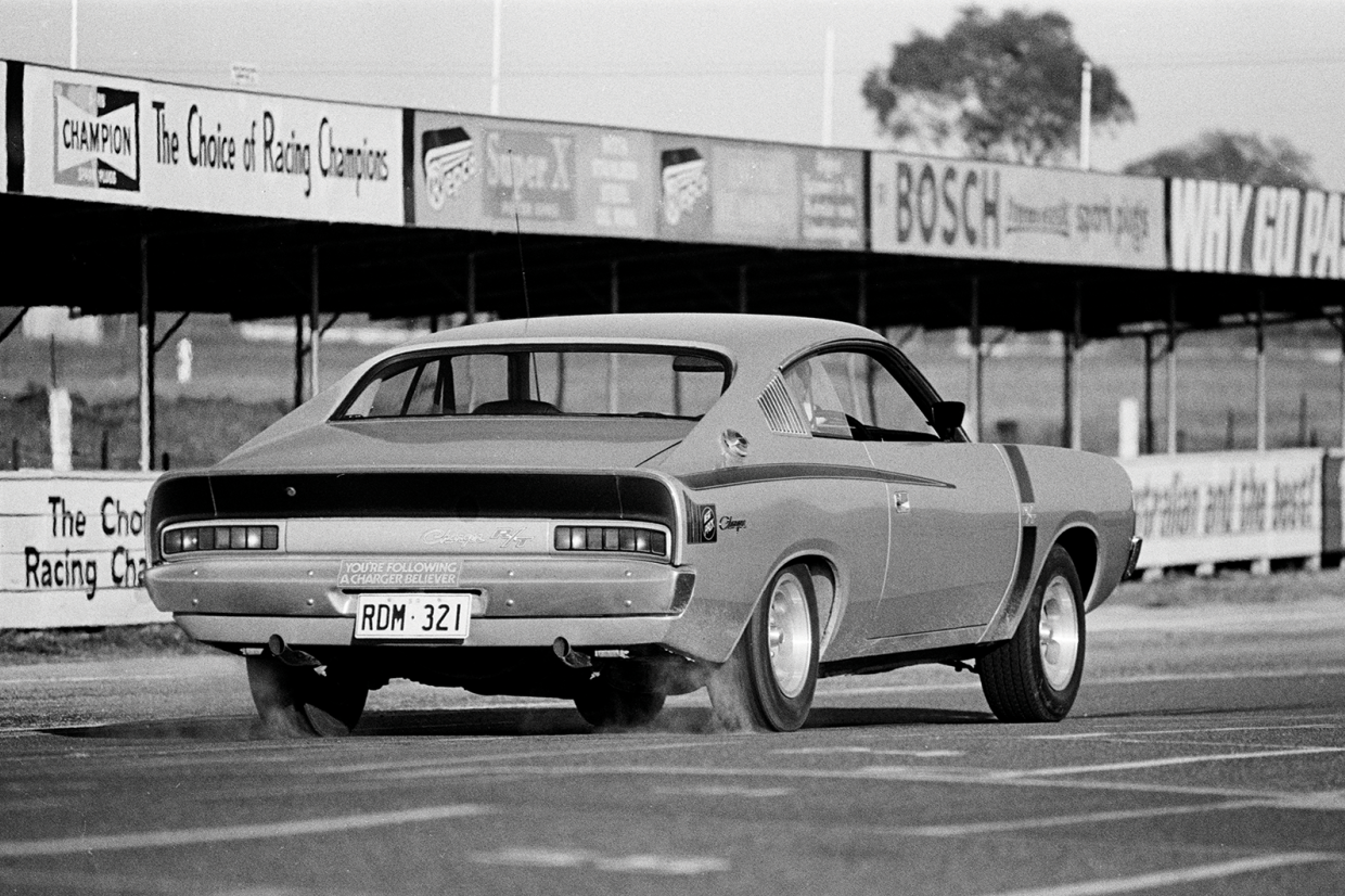 Chrysler-Australia Valiant Charger VH E49 (1972), INSTRUCTI…