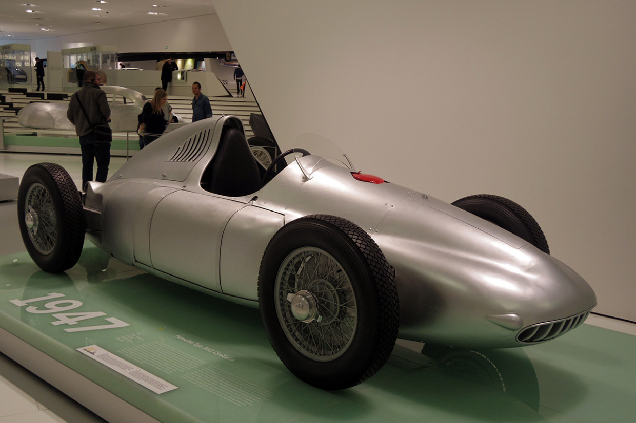 Porsche Museum Stuttgart | Classic & Sports Car