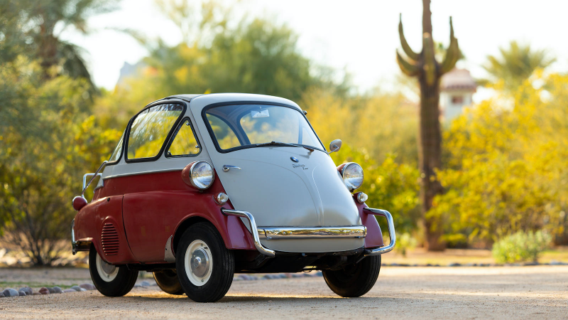The weirdest lots at the Scottsdale auctions