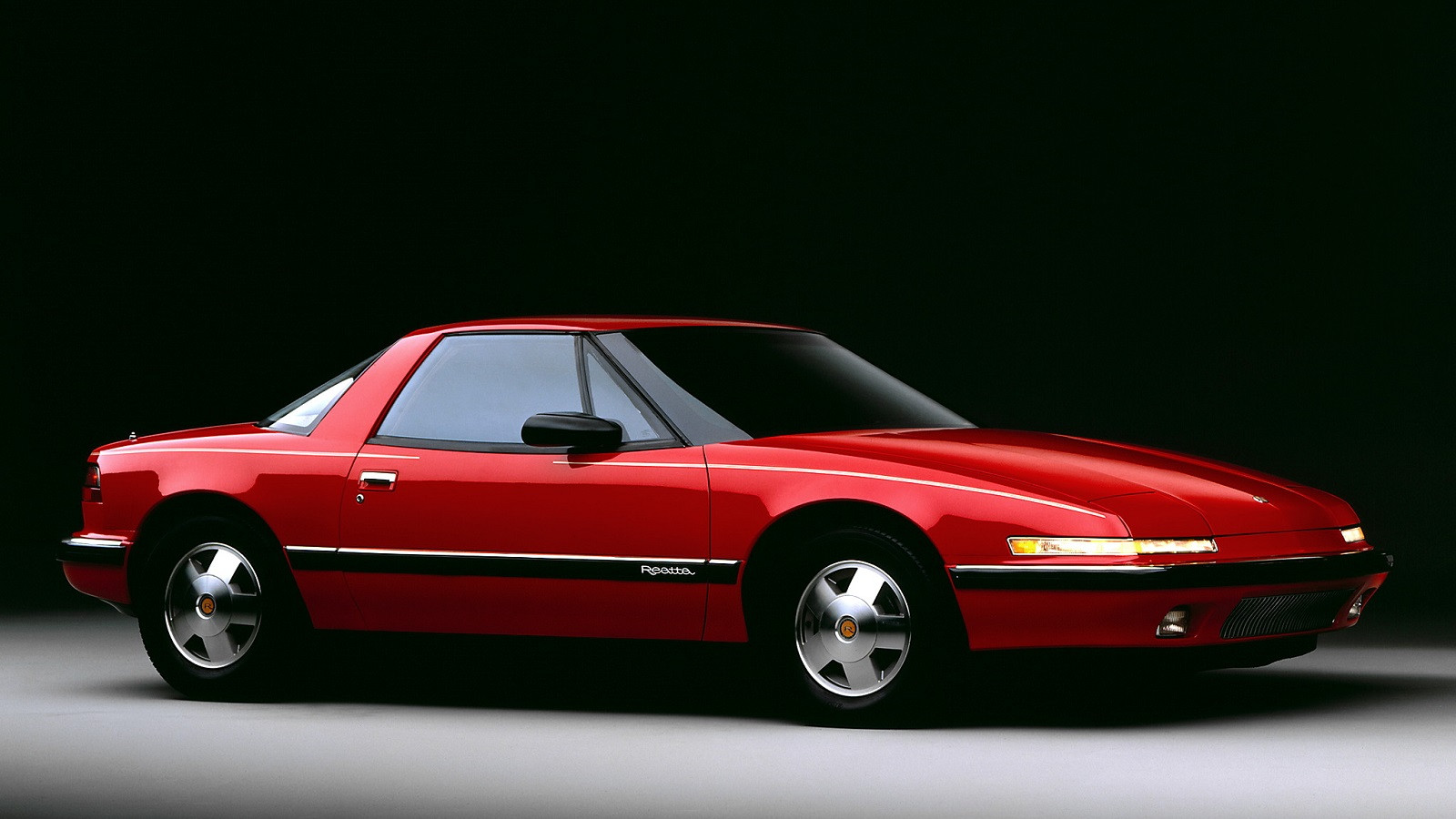 20 cars that rocked pop up headlights Classic Sports Car