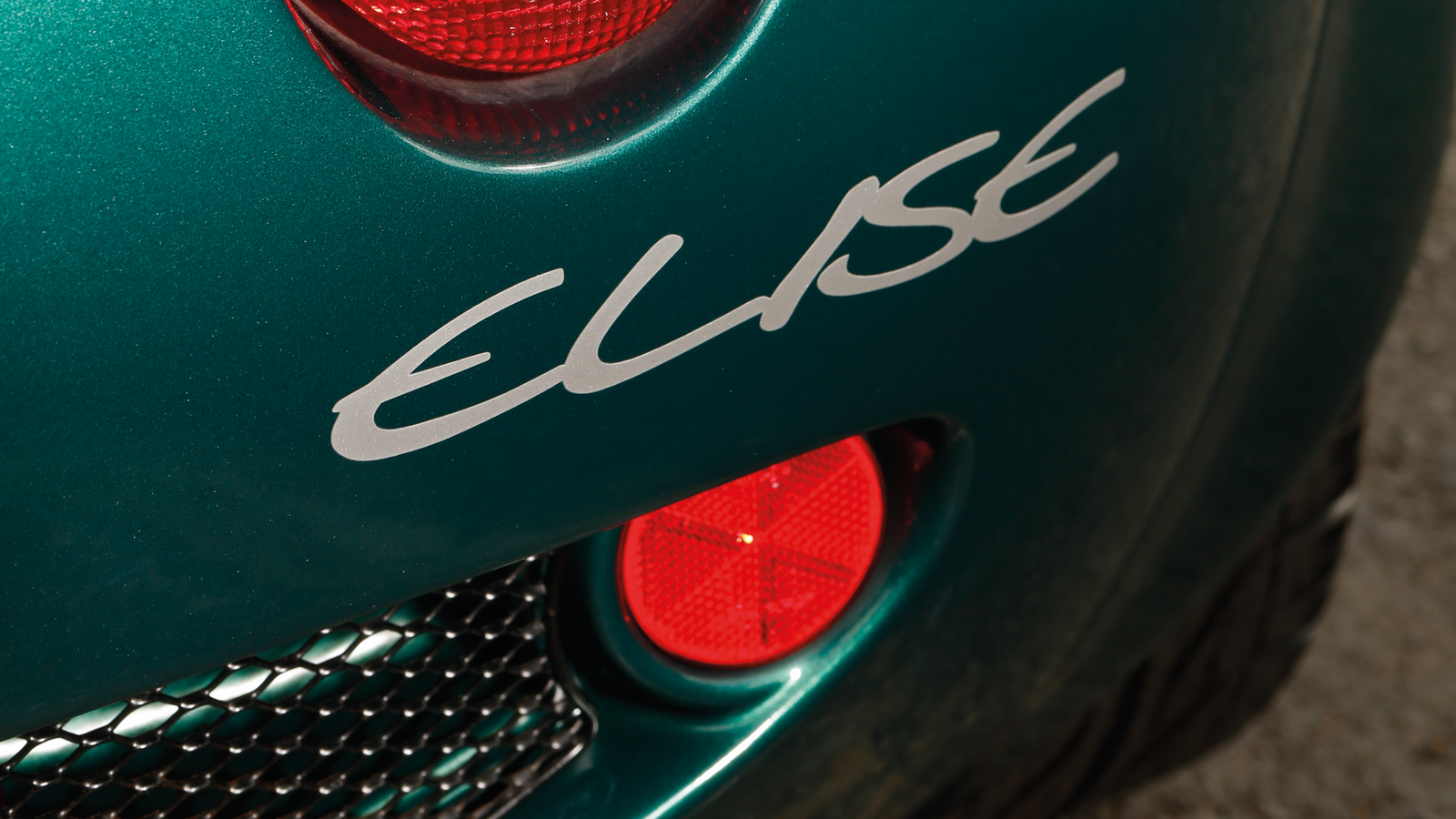 How the Elise saved Lotus and became a legend