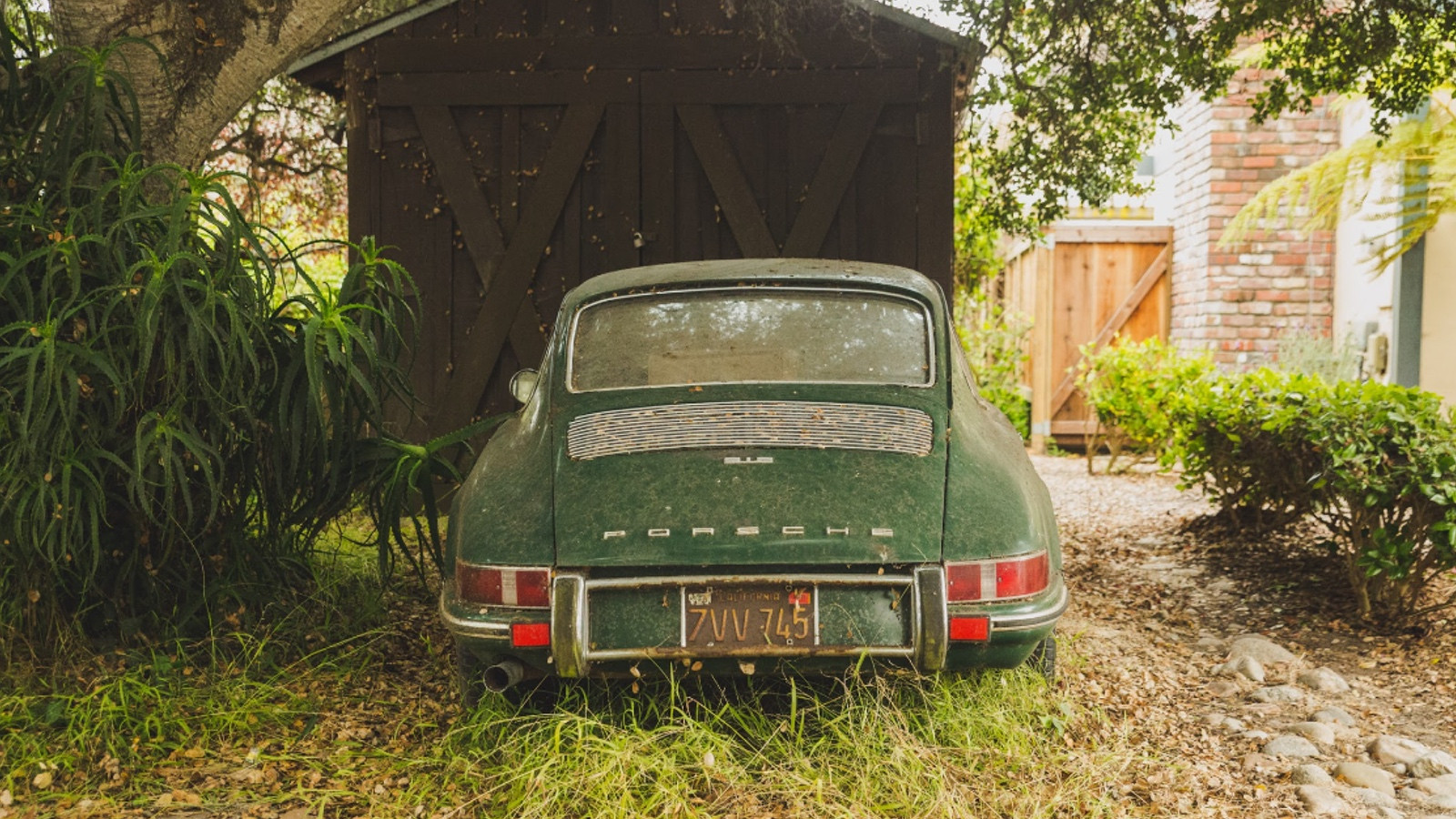 These forgotten Porsches were all found in barns