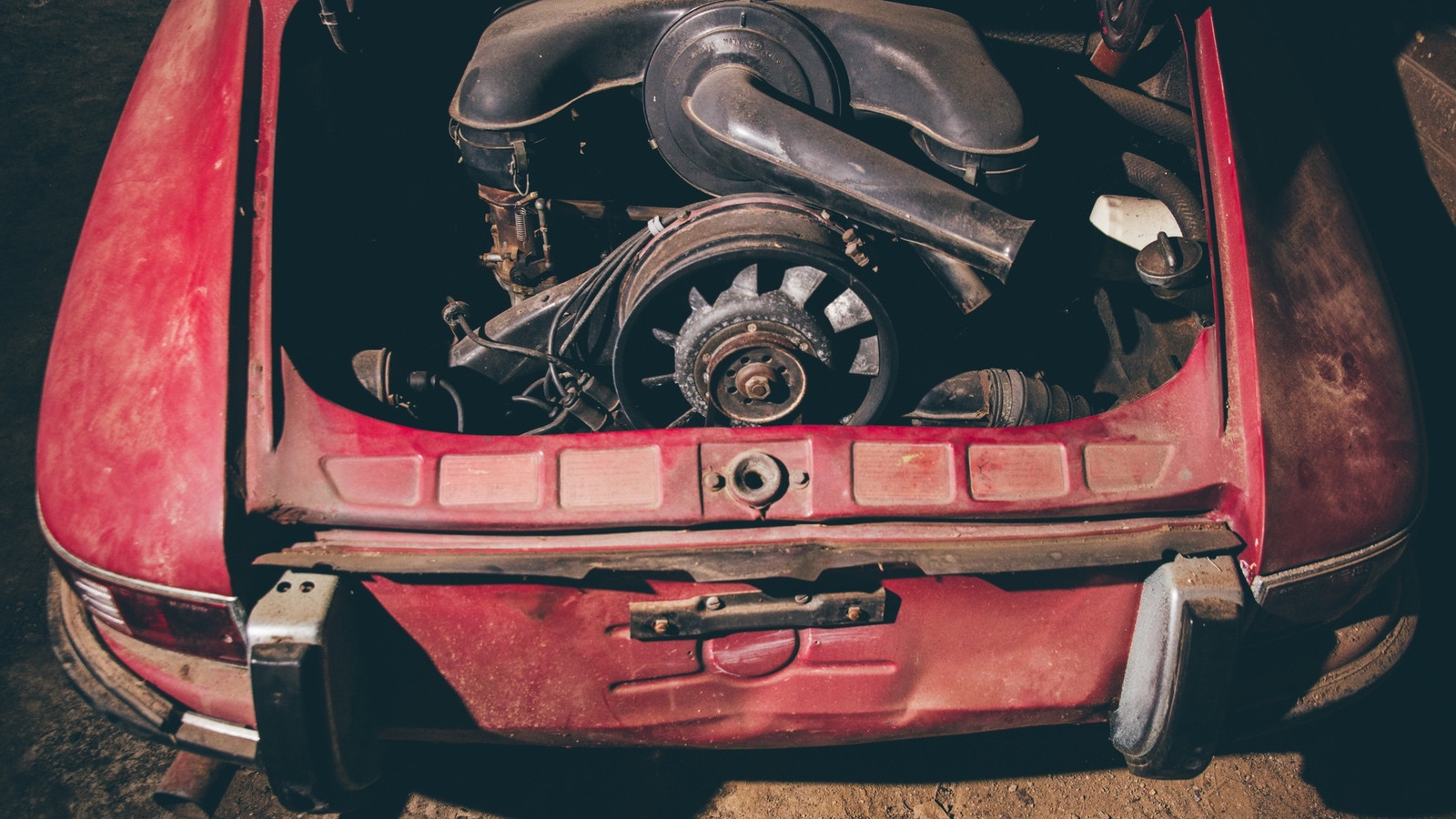 These forgotten Porsches were all found in barns