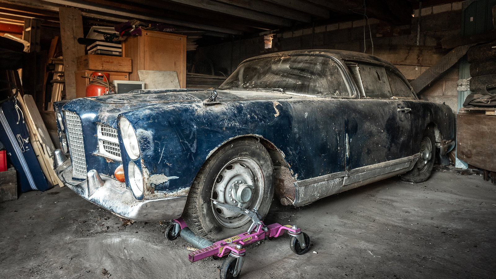 This barn-stored Facel Vega could be a tempting project