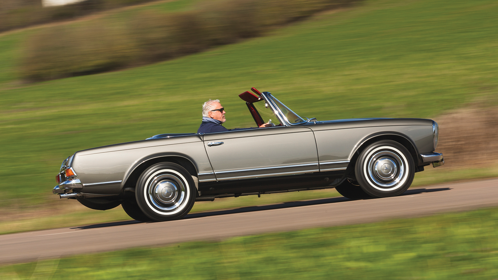 Mercedes-Benz SL Pagoda at 60