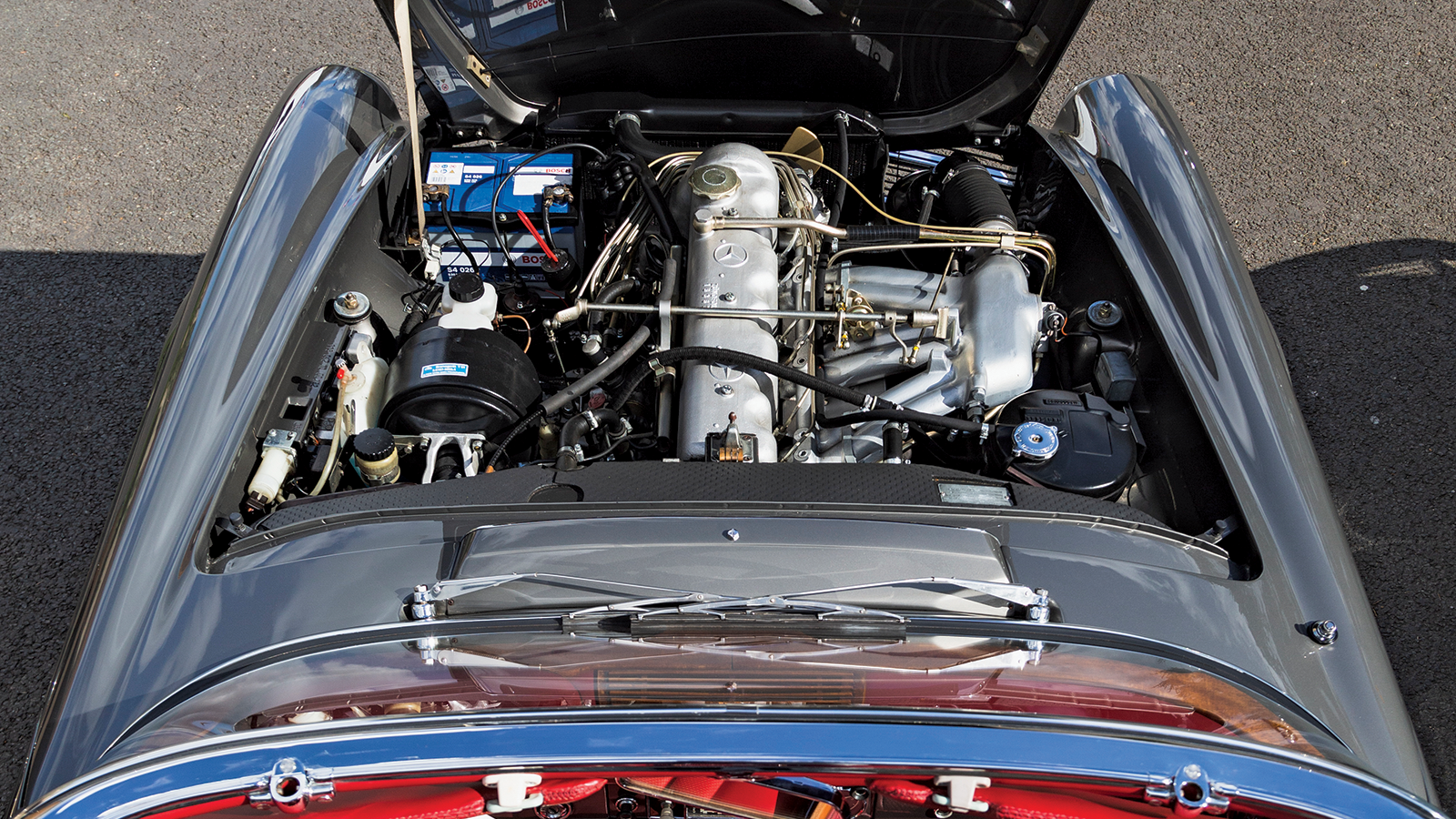 Mercedes-Benz SL Pagoda at 60