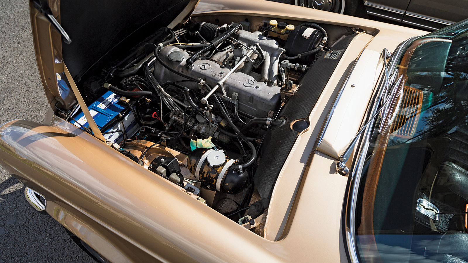 Mercedes-Benz SL Pagoda at 60