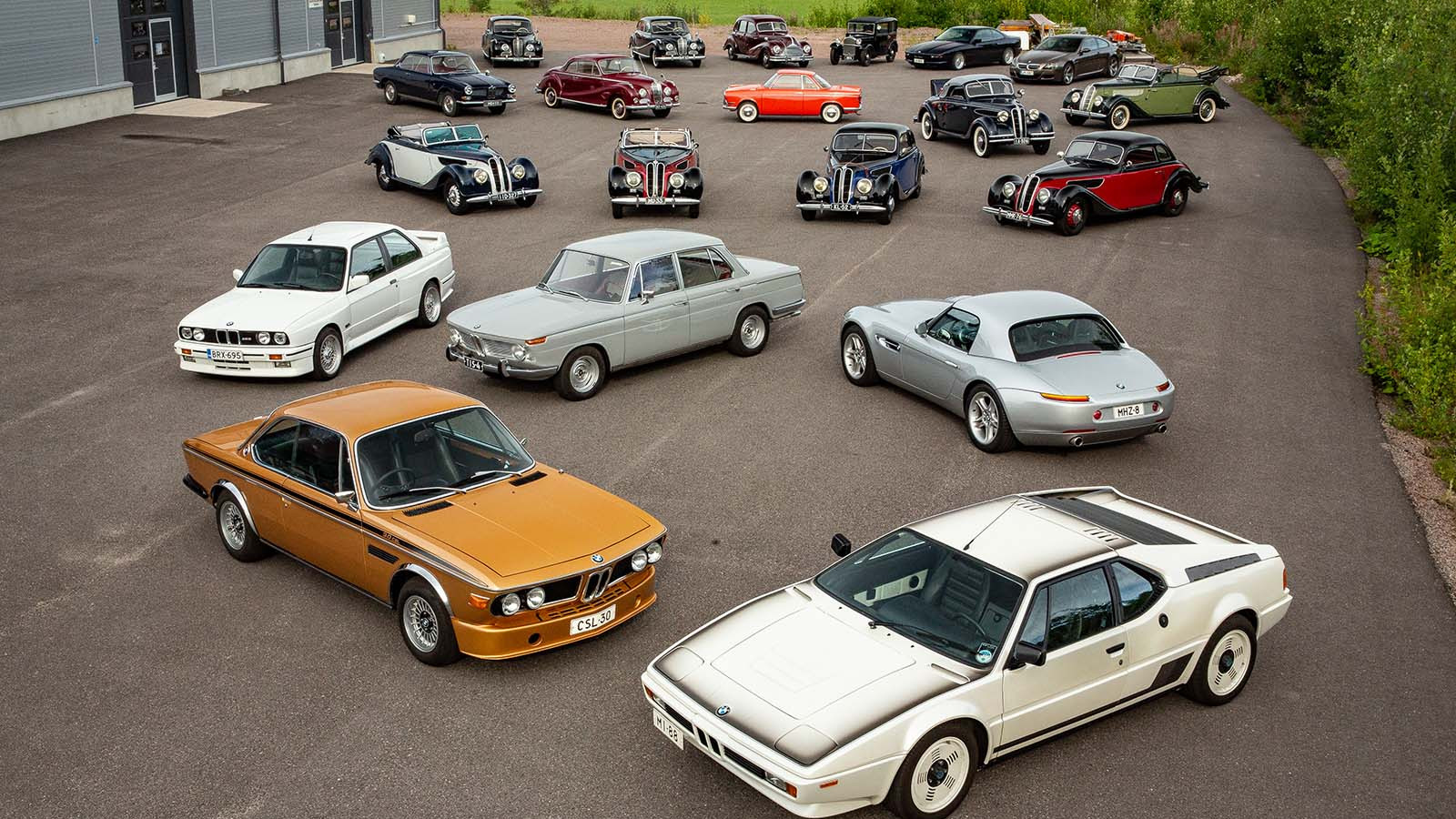 20 classic BMWs for sale in no-reserve auction