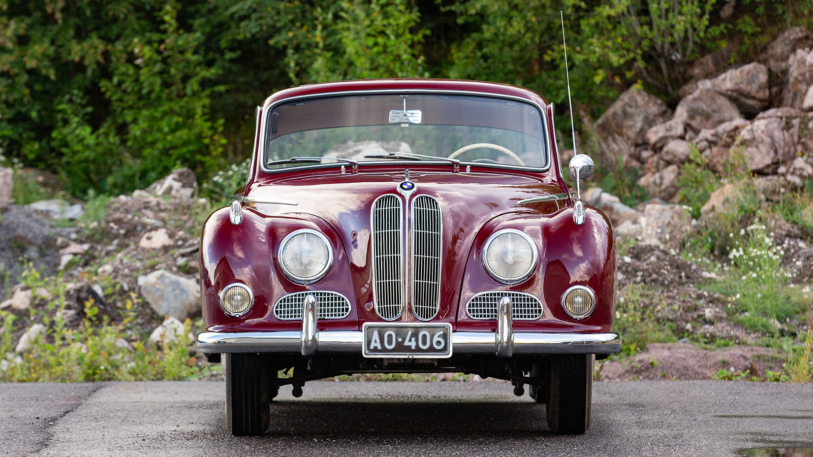 20 classic BMWs for sale in no-reserve auction