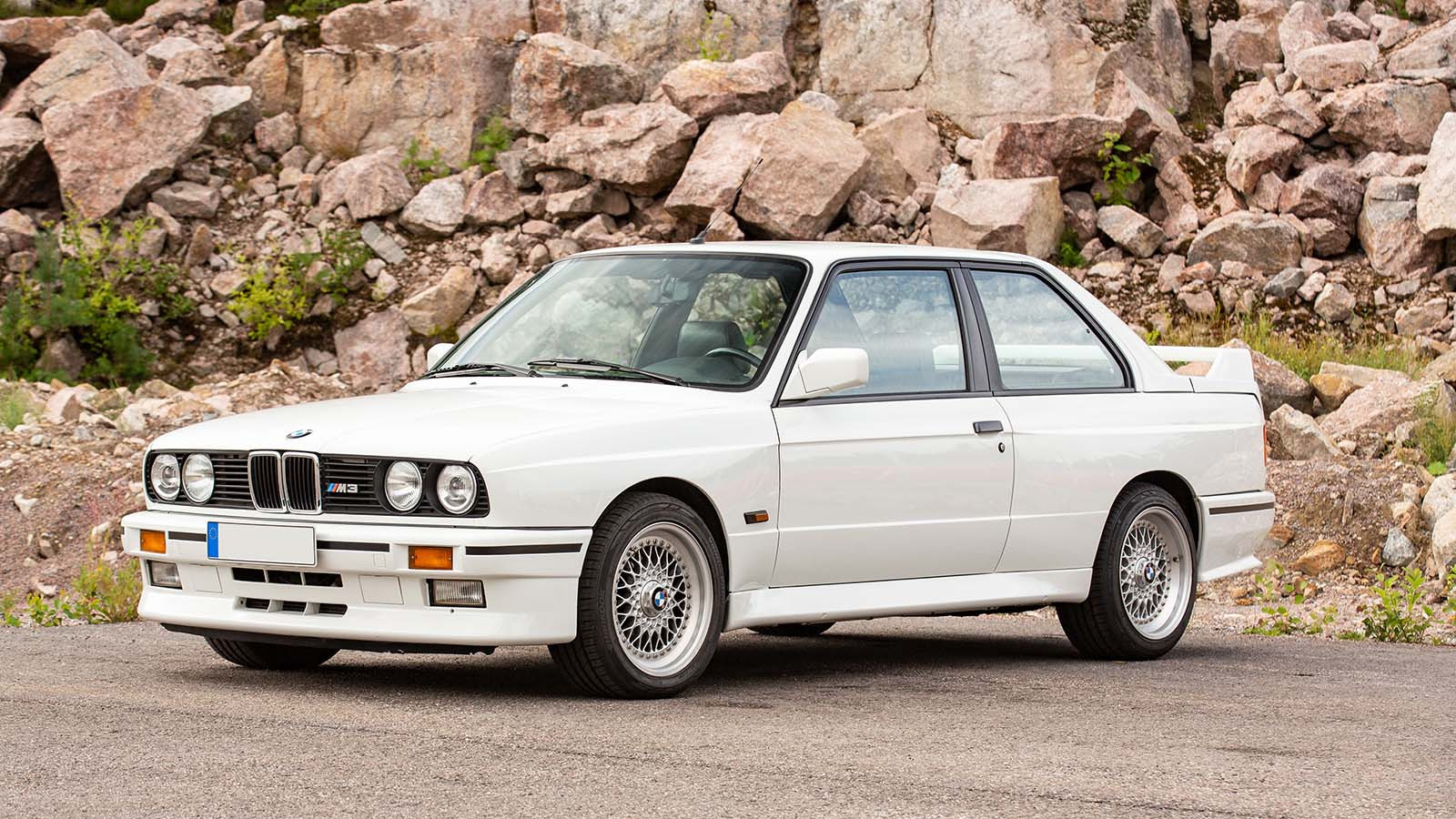 20 classic BMWs for sale in no-reserve auction