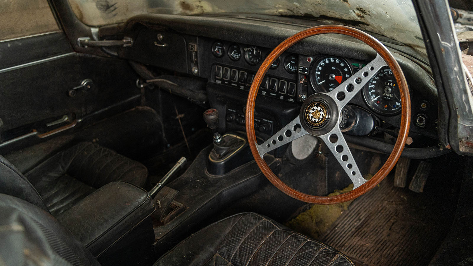 Barn-find Jaguar E-type for sale