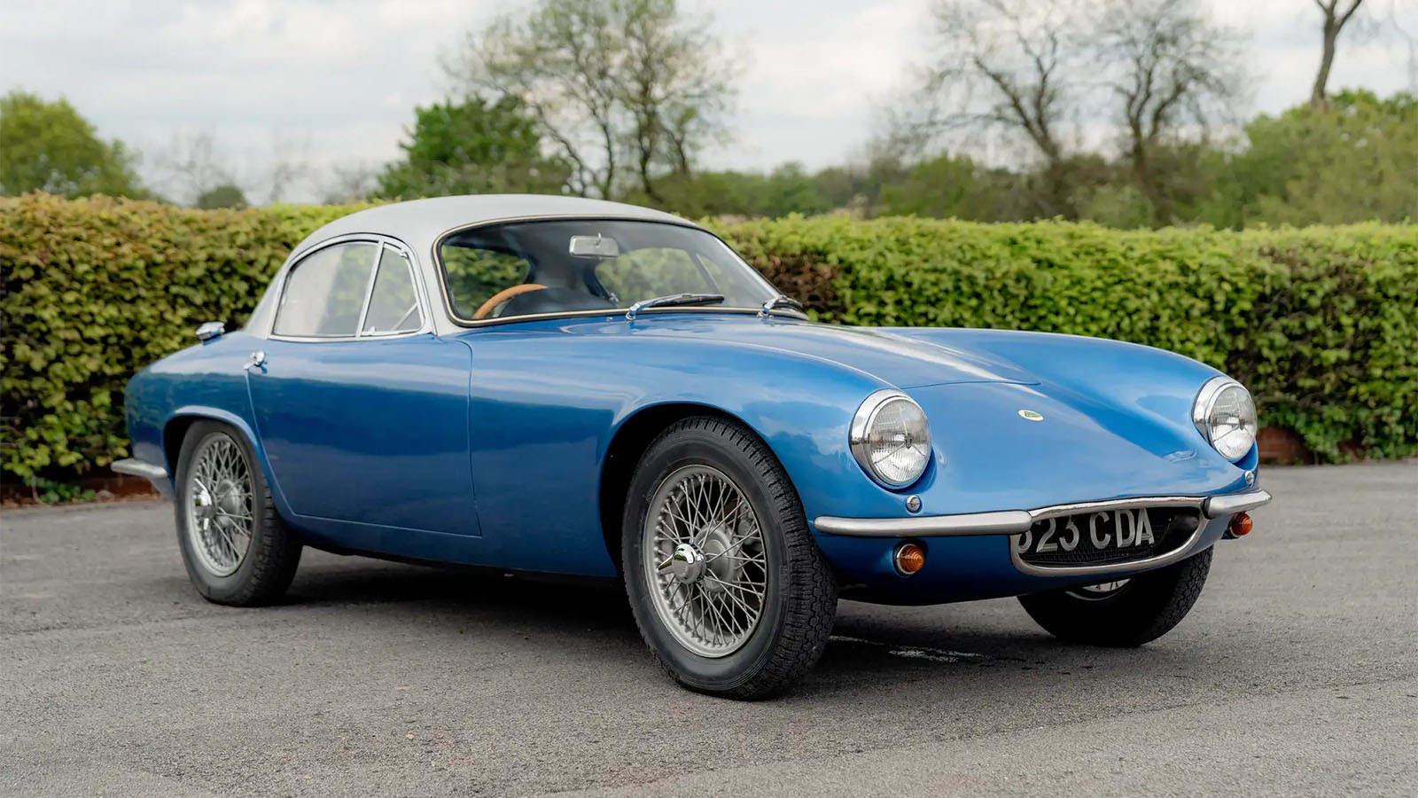 28 stunning cars in the Classic Motor Show sale 