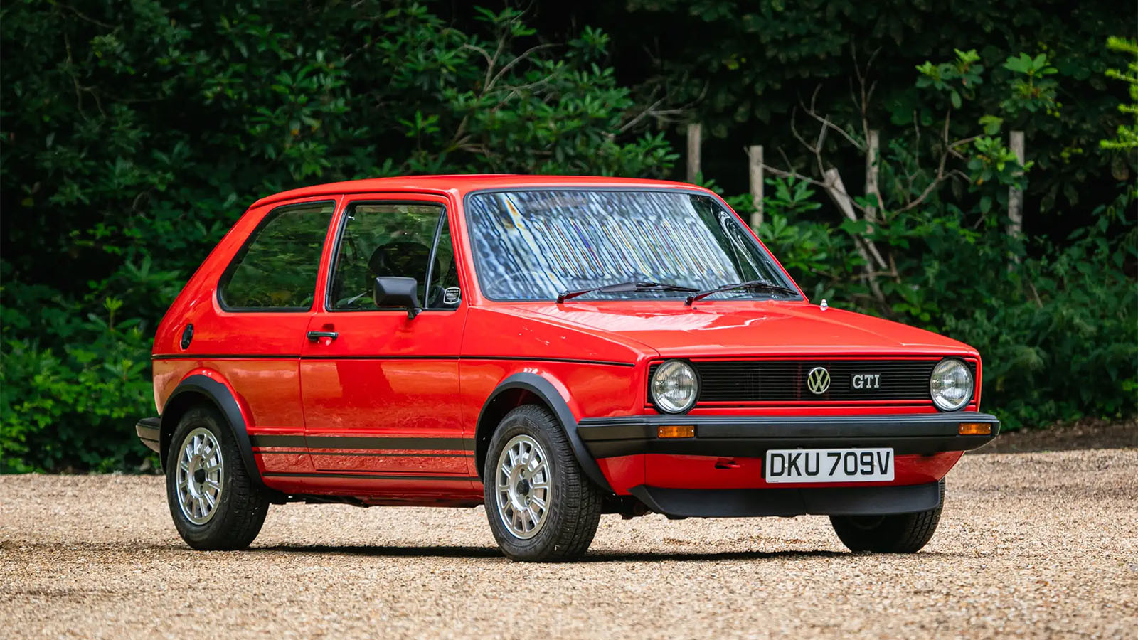 28 stunning cars in the Classic Motor Show sale