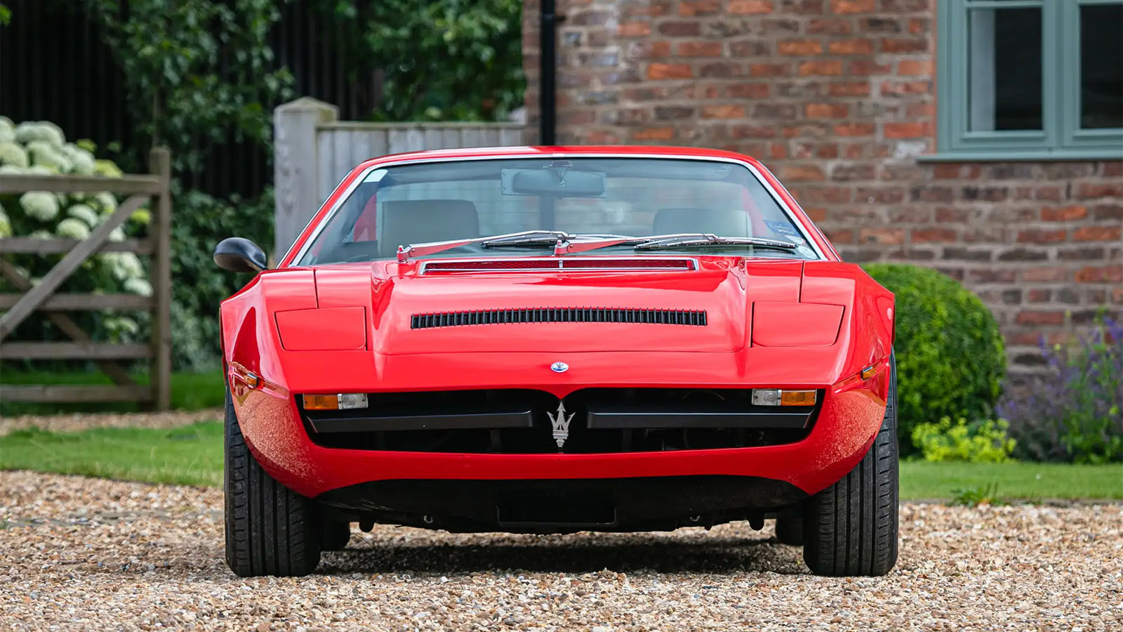 28 stunning cars in the Classic Motor Show sale