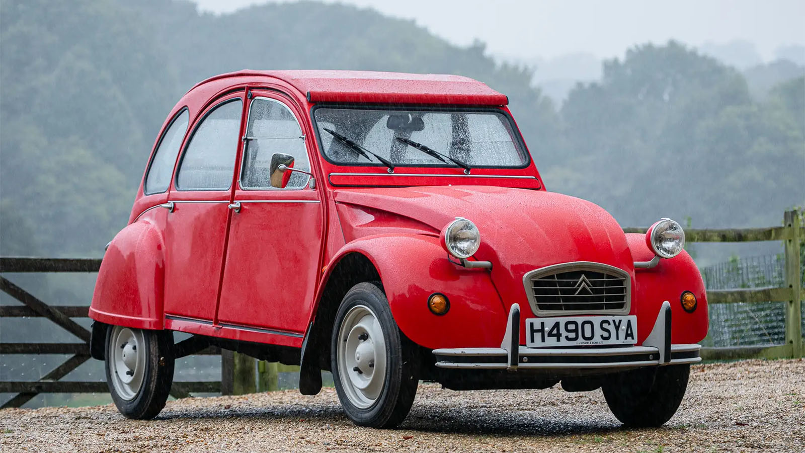 28 stunning cars in the Classic Motor Show sale