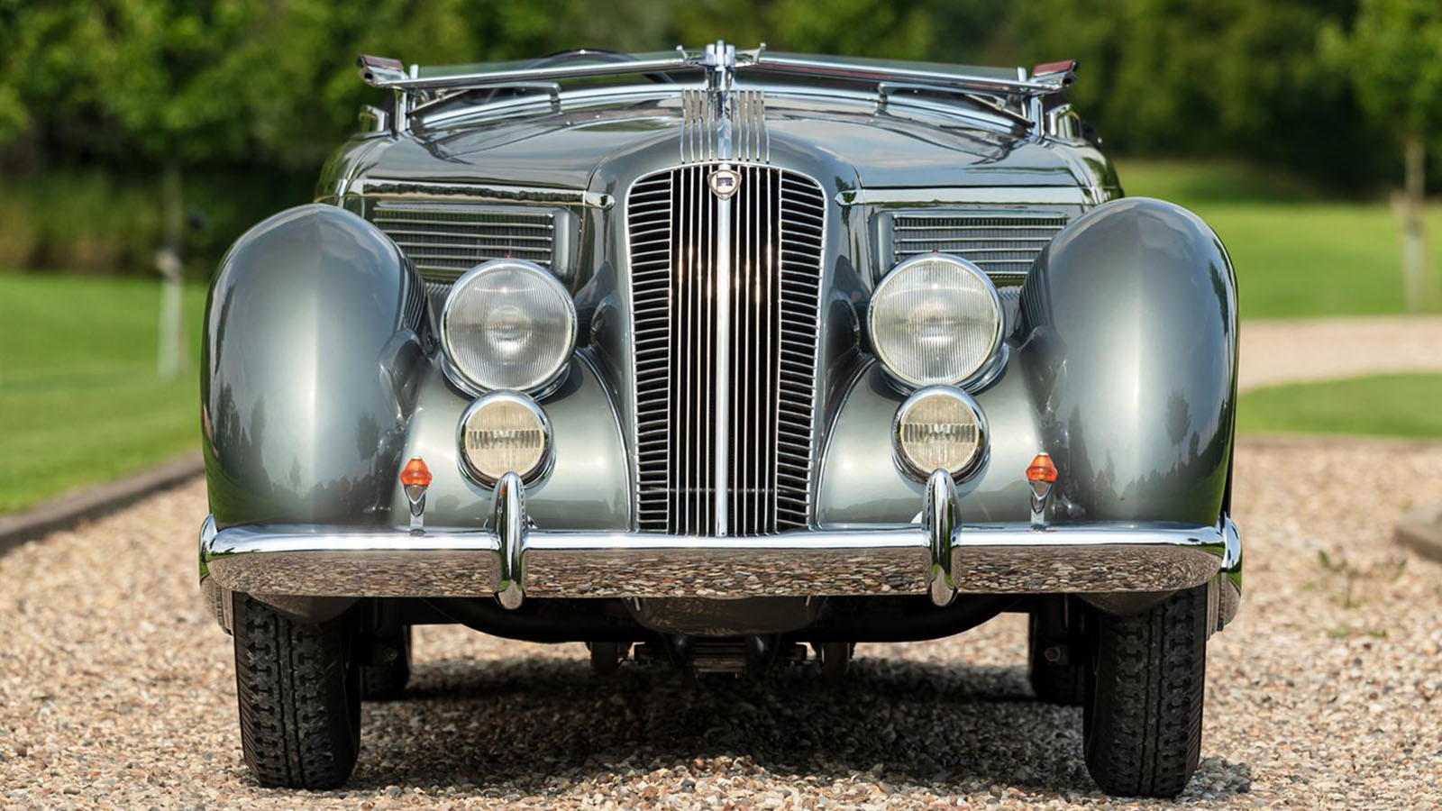 10 amazing classics in the Concours of Elegance sale