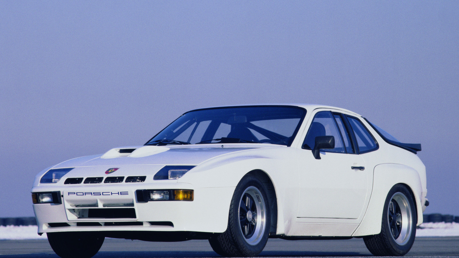 Porsche 924 Carrera GTS (2)