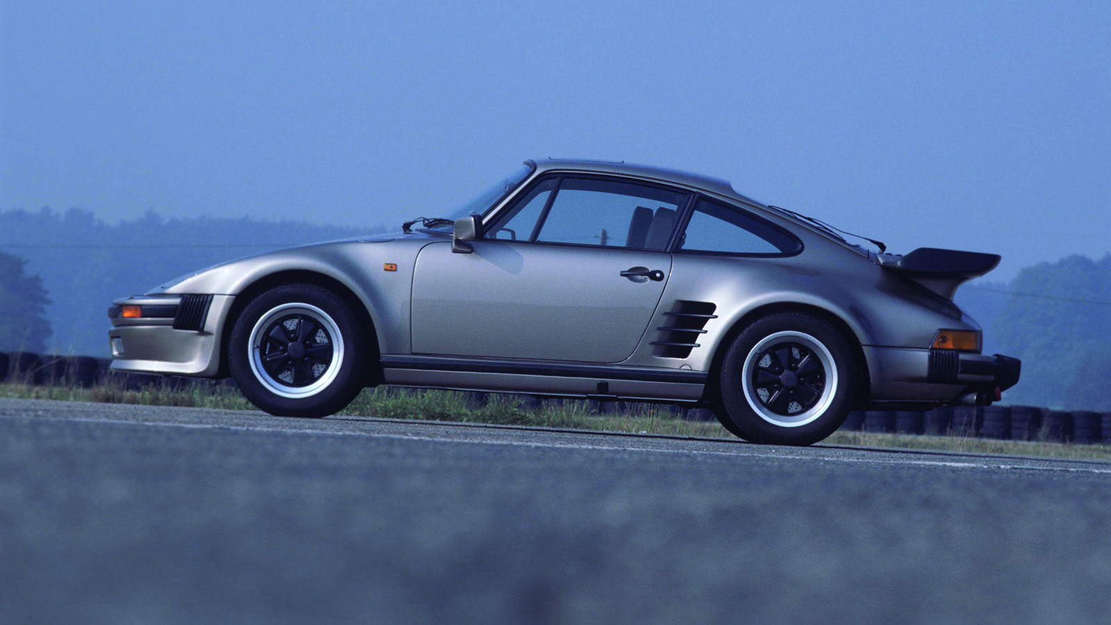 Porsche 930 turbo Flachbau (2)